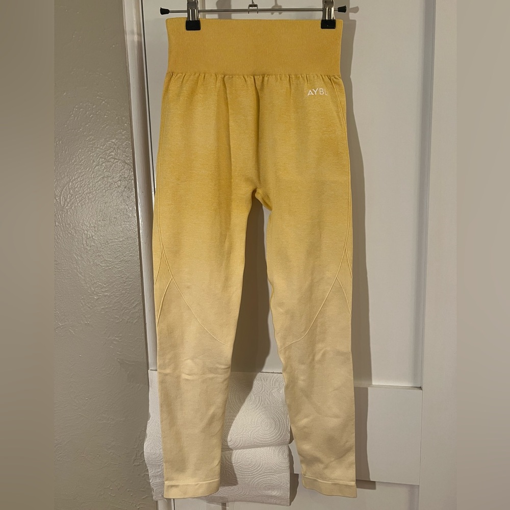 Pulse Ombré Seamless Leggings Yellow Small